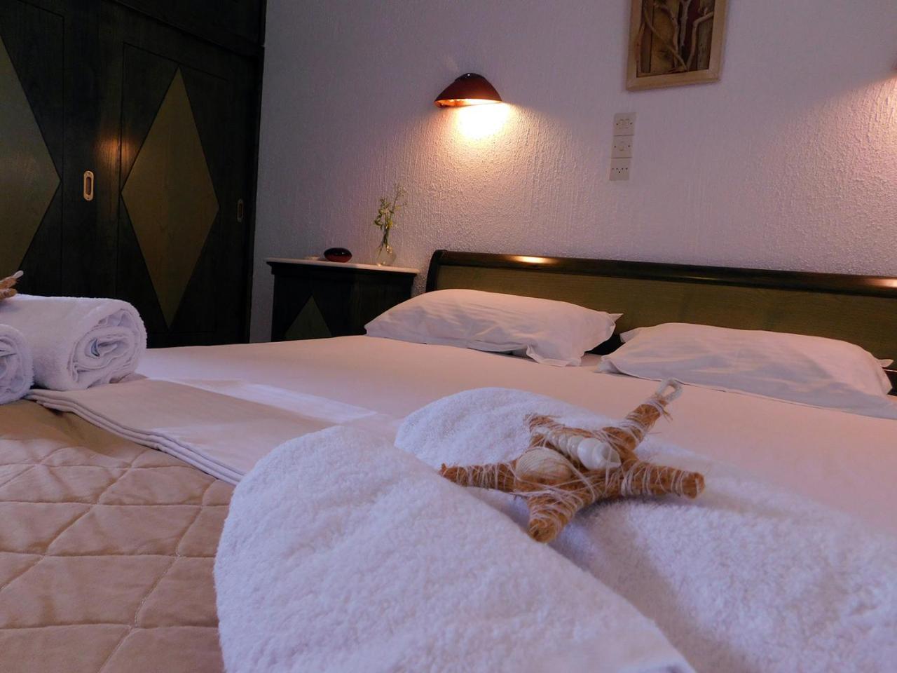 Arokaria Hideaway Suites Krotiri Ngoại thất bức ảnh